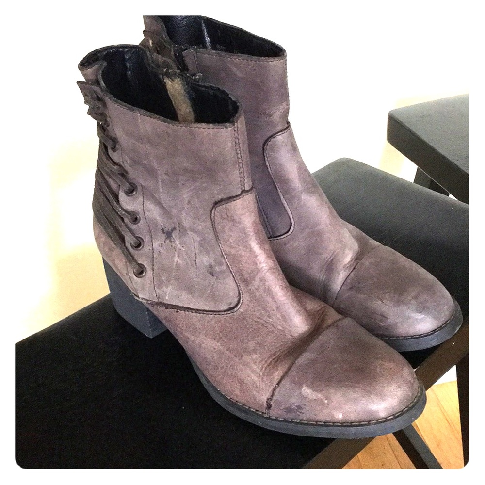 Steve Madden leather booties